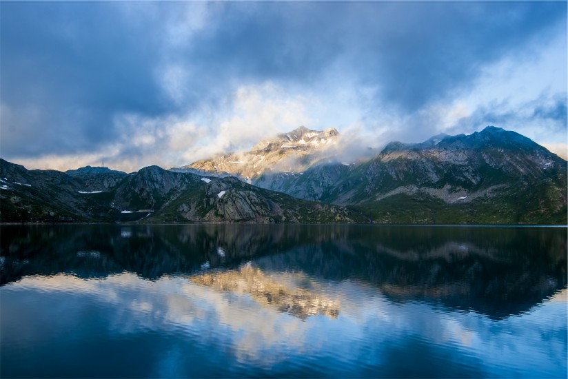 idyllic lake landscape 4062 824x550 1 - Wardeeq news