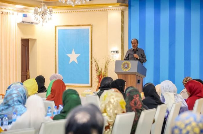 MADAXWEYNE XASAN SHEEKH OO BOGAADIYAY DOORKA HAWEENKA EE XOREYNTA DALKA IYO DOORASHADA TOOSKA