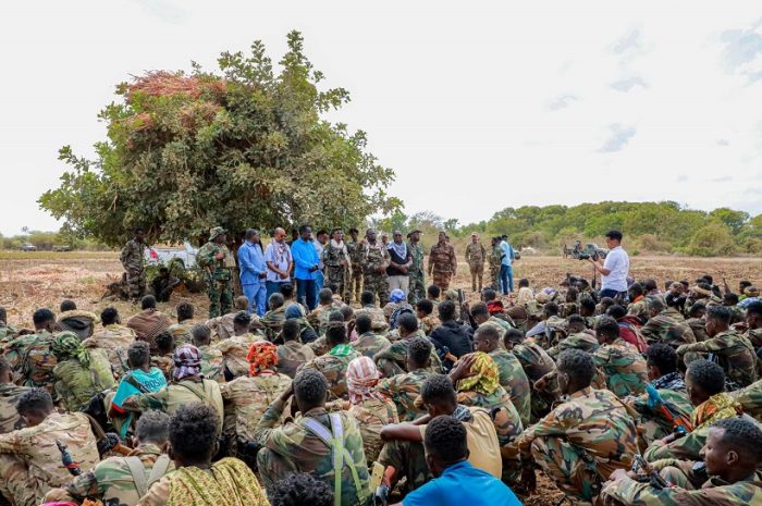 Madaxweyne Guudlaawe, Ayaa sheegay inay la jihaadayaan Shabaabka soo duulay.