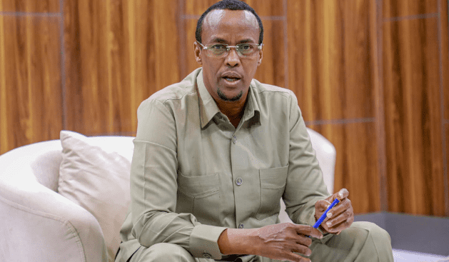 Madaxweyne Guudlaawe oo kulan fogaan arag ah la yeeshay safiirka Maraykanka ee Soomaaliya