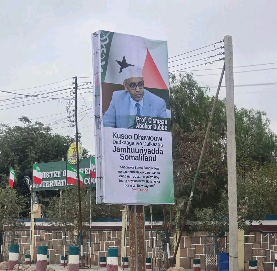 Senatornimo Cusmaan Dubbe oo dib ugu laabtay Hargeysa.