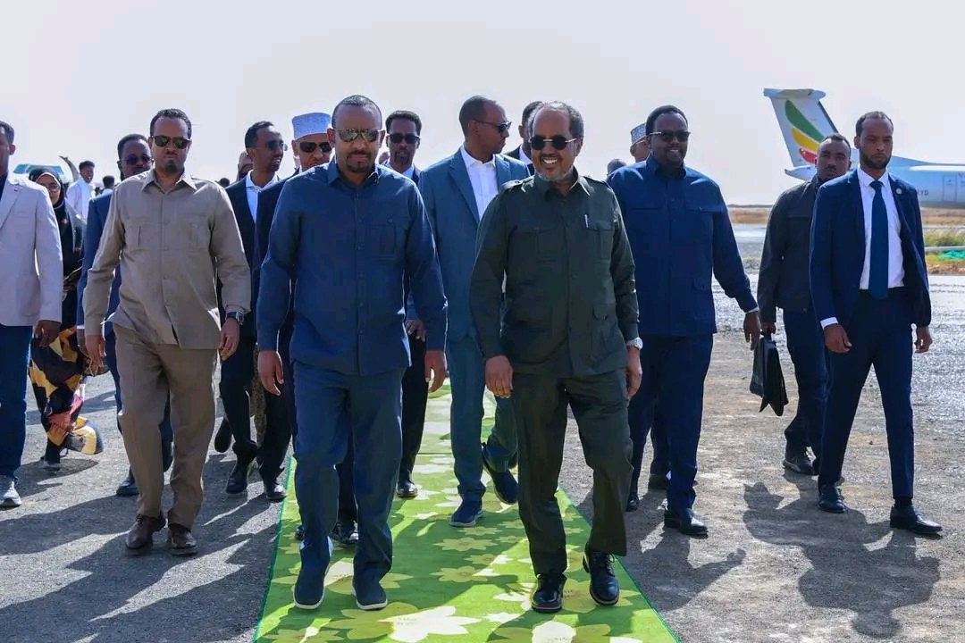 MADAXWEYNE XASAN SHEEKH OO SHIR KULA QAATAY MAGAALADA JIGJIGA MADAXDA GOBOLKA