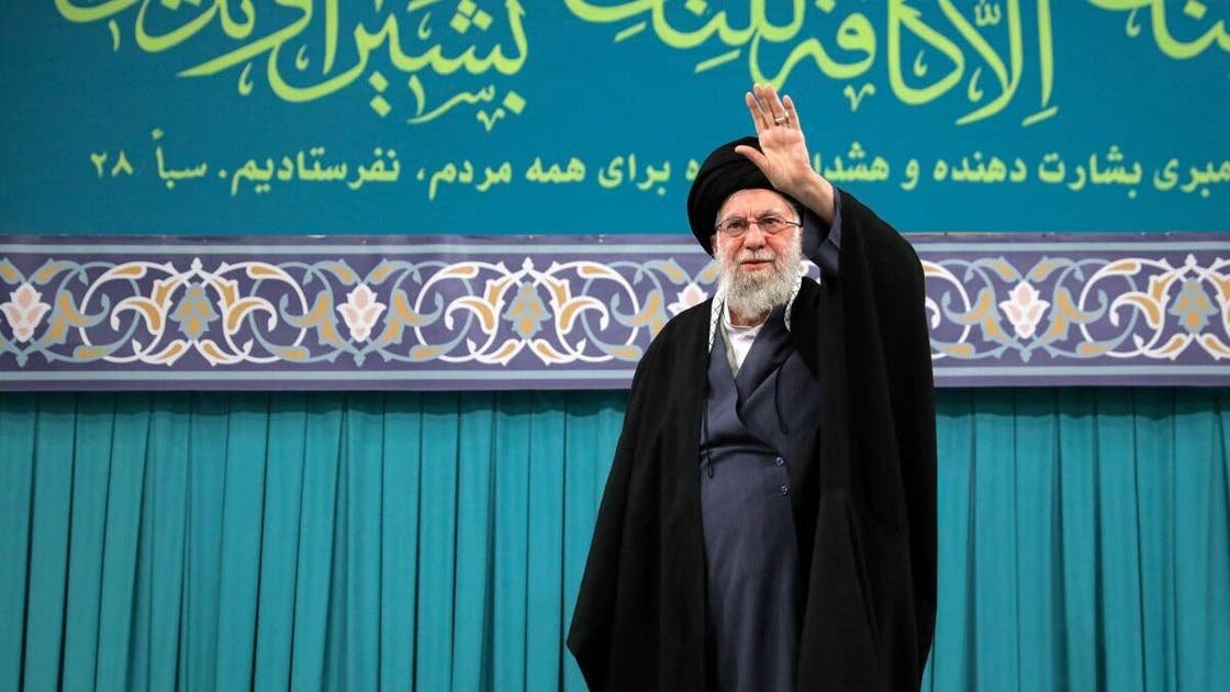 Milatariga Iiraan oo Trump uga digay inuu tallaabo ka qaado Khamenei