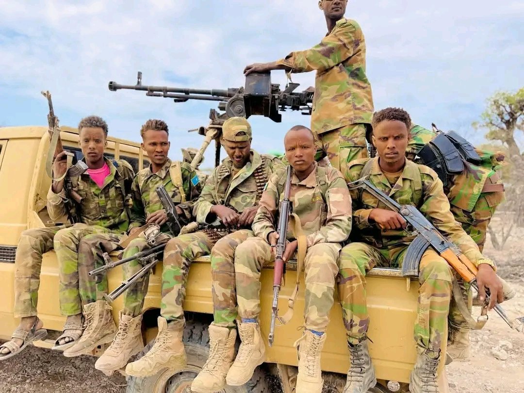 Gaadiid Dagaal Oo Laga Goostay Waajid Oo Lagu Wareejiyay Baydhabo