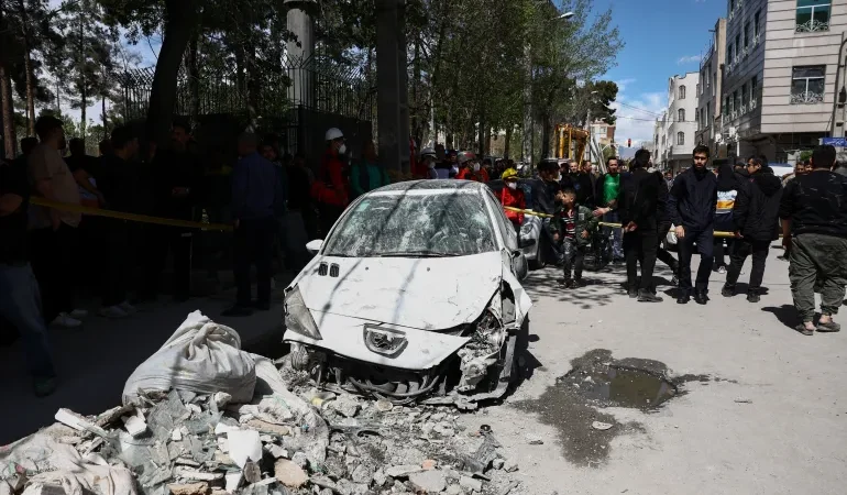 Israa’iil ayaa duqeymo ku qaaday goobaha nukliyeerka iyadoo Iiraan ay ka digtay aargoosi