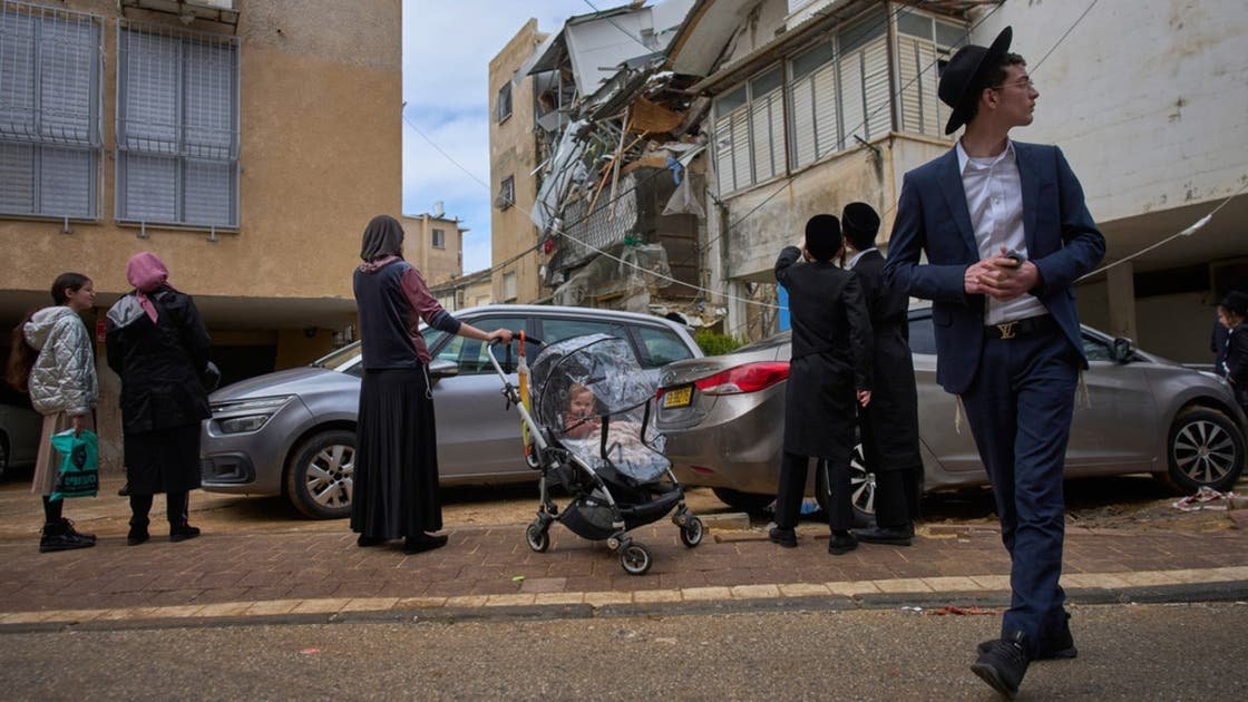 Dhakhaatiirta Israa’iil ayaa sheegay in weerarkii gantaalka Iiraan uu sababay 6 dhaawac ah