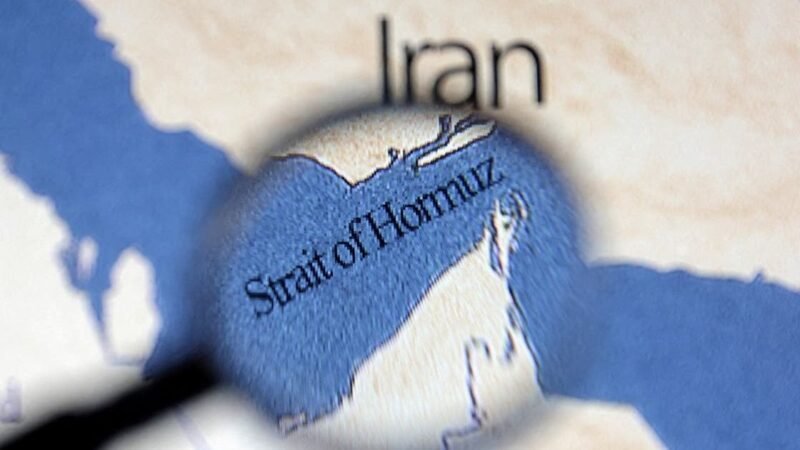 IRGC waxay sheegtay inay “sugeyso” ciidamada Mareykanka ee ku sugan marin biyoodka Hormuz