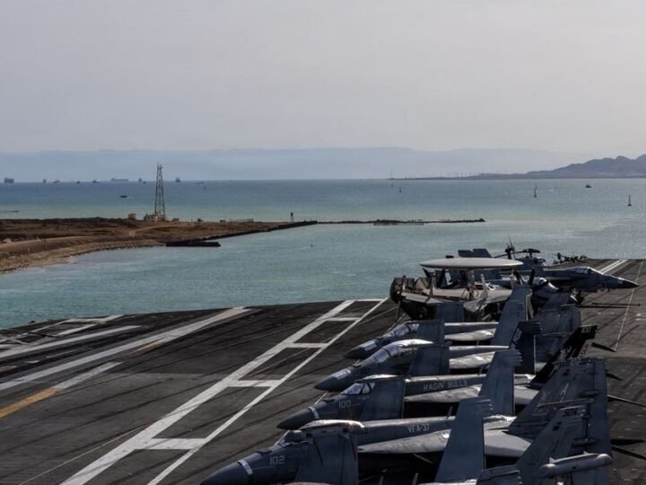 Dab ka kacay markabka dagaalka ee USS Gerald Ford ee Badda Cas: Ciidamada Badda Mareykanka