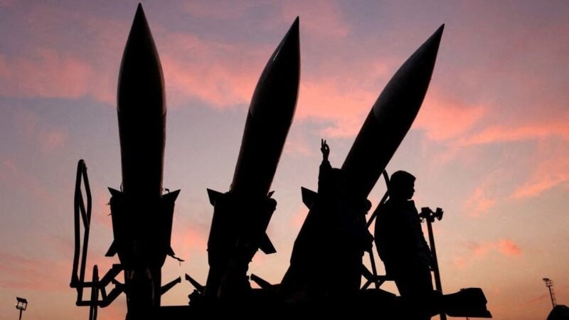 Iiraan oo ku hanjabtay bartilmaameedyo shidaal oo lala xiriirinayo Mareykanka ka dib markii Trump uu sheegay in Kharg uu duqeeyay