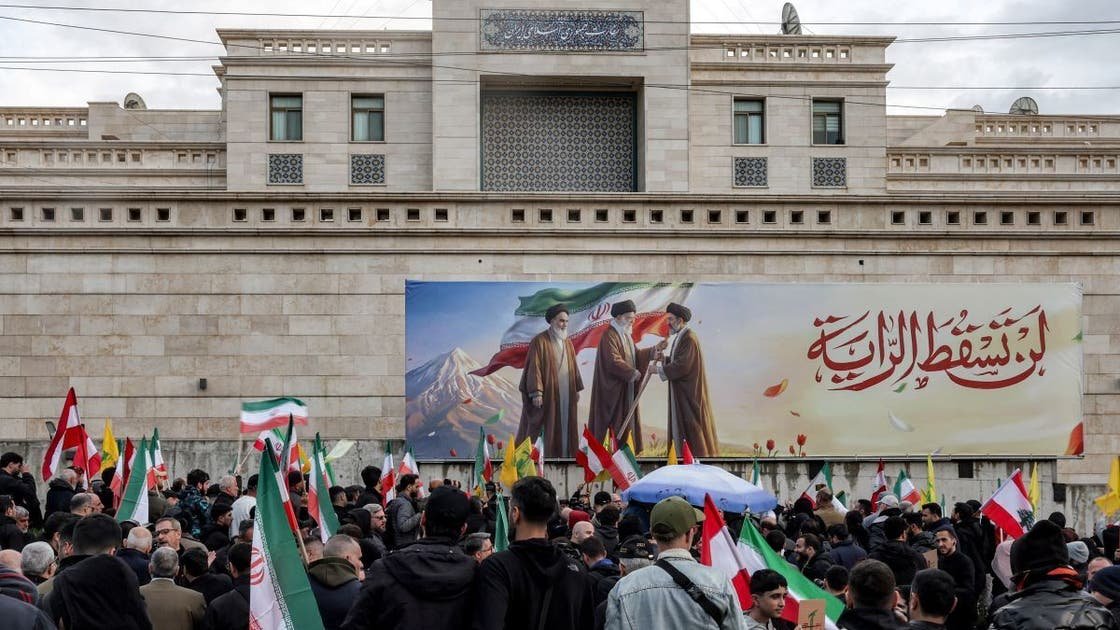 Ilo diblomaasiyadeed ayaa sheegaya in safiirka Iiraan uusan ka bixi doonin Lubnaan inkastoo la eryay