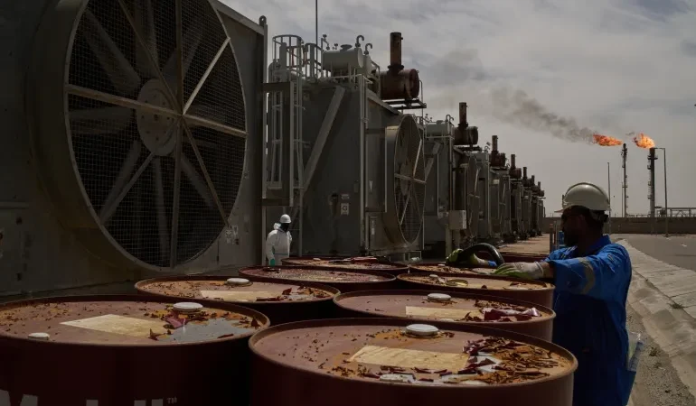 Saliiddu waxay dhaaftay $116 foosto iyadoo Iiraan ay ku eedeysay Mareykanka inuu diyaarinayo duullaan