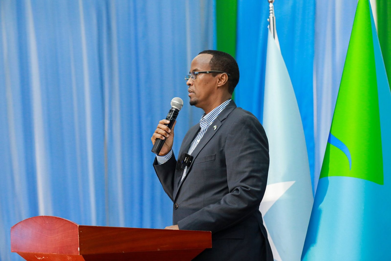 Hir-Shabeelle oo Bogaadisay Tallaabada Labada Aqal ku Meelmariyeen Dastuurka Qaranka