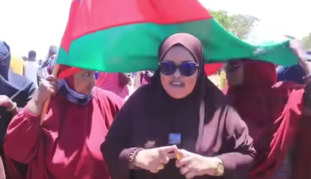 Raxweyn ma ahan Raxweyntii hore” – Guddoomiyaha Ururka Haweenka Baydhabo oo fariin adag diray