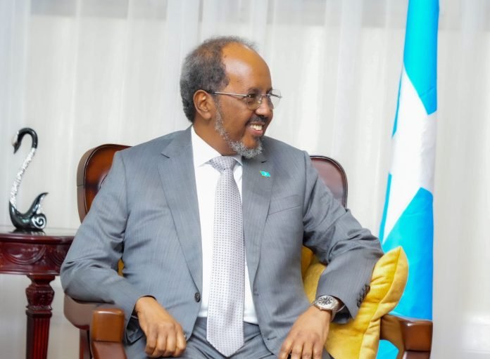 Xasan Sheekh Maxamuud oo Caawa Kulan Muhiim ah la Qaadanaya Xildhibaannada Baarlamaanka