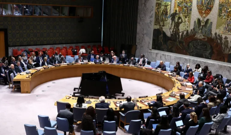 Dagaalka Iiraan oo Toos u socda: Trump oo dib u dhigay 10 maalmood weerarrada waaxda tamarta Iiraan