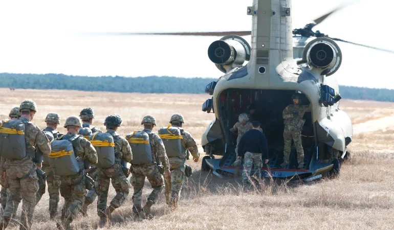 Ciidanka Delta Force ayaa diyaarinaya… Sidee buu u ekaan doonaa weerar dhulka ah oo Mareykanku ku qaado Iiraan?