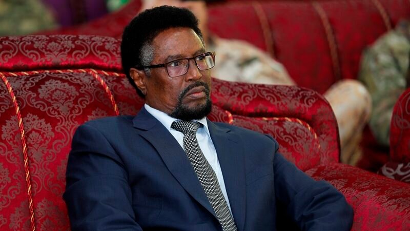 Eedeyn Culus: Guddoomiyihii Hore oo Farriin Adag u Diray Madaxweynaha”