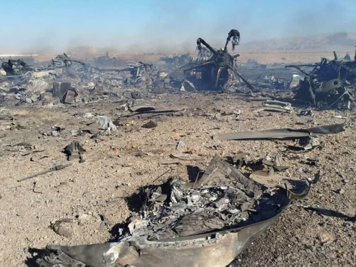 Iiraan ayaa sheegtay in dhowr “diyaaradood oo cadow ah” lagu burburiyay howlgalkii badbaadinta duuliyeyaasha Mareykanka