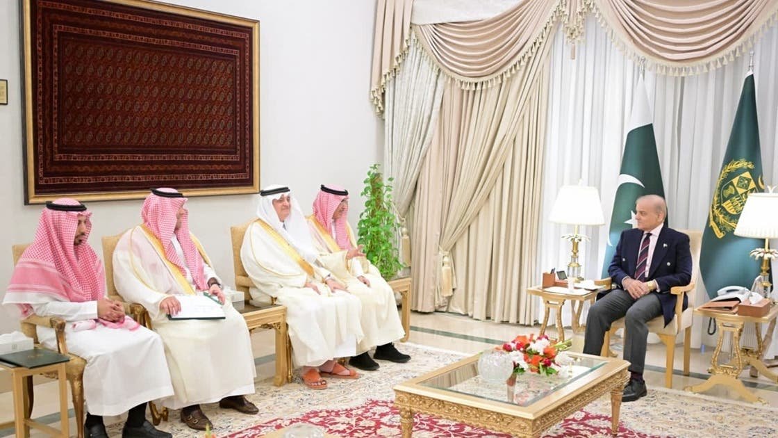 Al-Jadaan oo ka socda Sacuudi Carabiya ayaa ku sugan Pakistan si uu ula kulmo Shariif