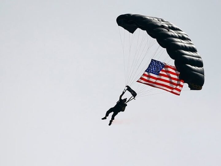 Ciidamada Kumaandooska oo si qoto dheer u baaraya Iiraan si ay u soo badbaadiyaan duuliye la soo riday: Warbaahinta Mareykanka