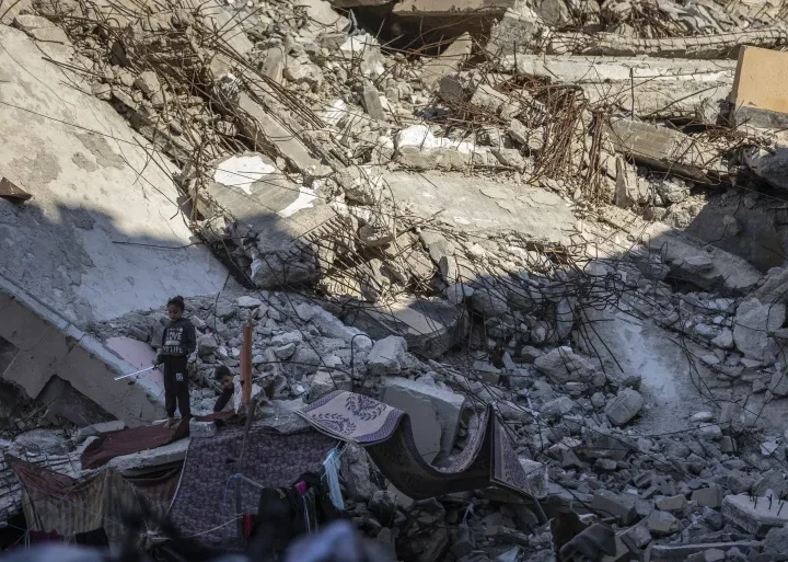 Khubarada Qaramada Midoobay ayaa dhaleeceeyay weerarrada lagu qaaday hoyga Gaza iyo barakaca qasabka ah ee Daanta Galbeed