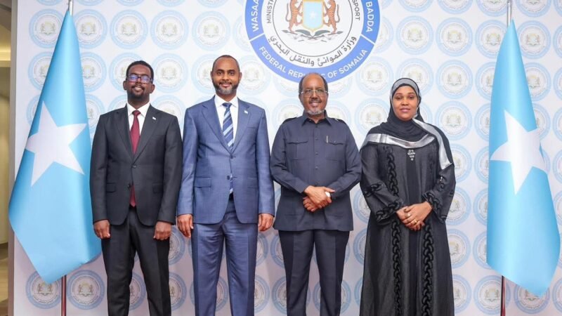 Xasan Sheekh Maxamuud oo daah-furay xarunta cusub ee Wasaaradda Dekadaha – Astaan horumar iyo koboc dhaqaale