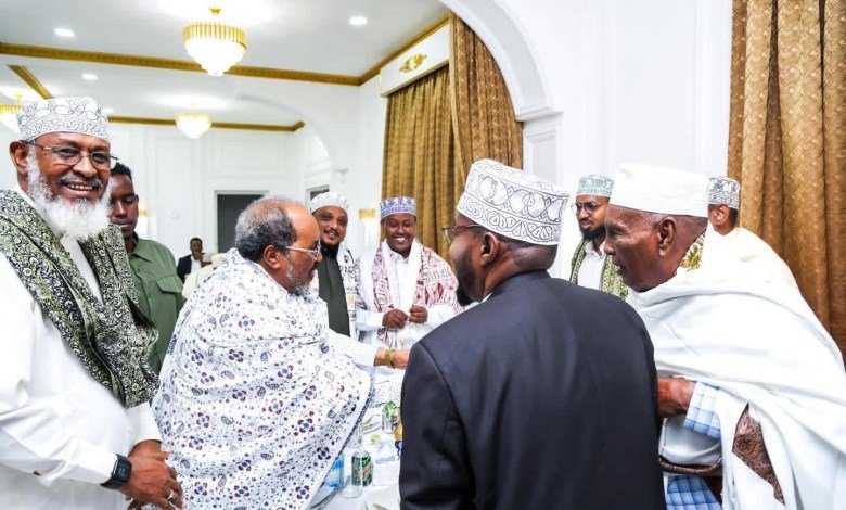 Xasan Sheekh oo Hogaanka Dhaqanka ku Booriyay Taageerada Hal Arrin oo Qaran”