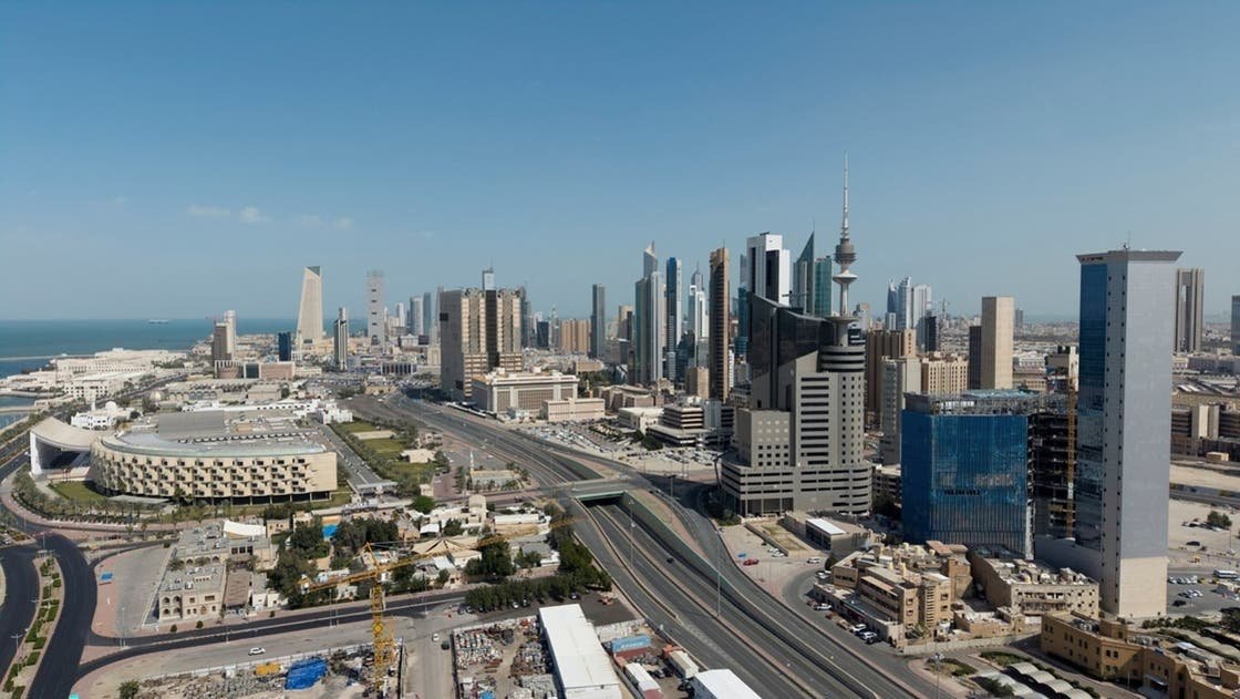 Kuwait oo sheegtay in diyaaradaha aan duuliyaha lahayn ee Iiraan ay duqeeyeen xarumaha shidaalka, korontada iyo goobaha dowladda