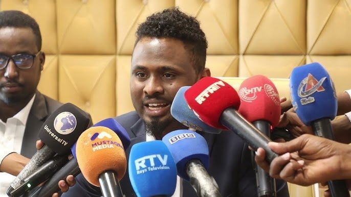 Warar Is Khilaafsan oo Ka Soo Baxaya Xildhibaan la Sheegay inuu Yurub Magangelyo Ka Doontay